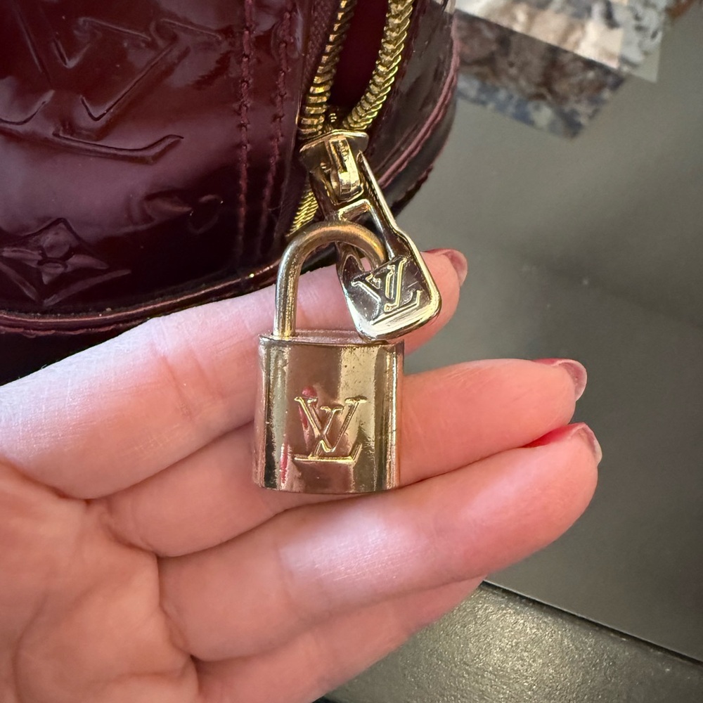 Elegant Burgundy Monogram Satchel - Picture 9 of 15